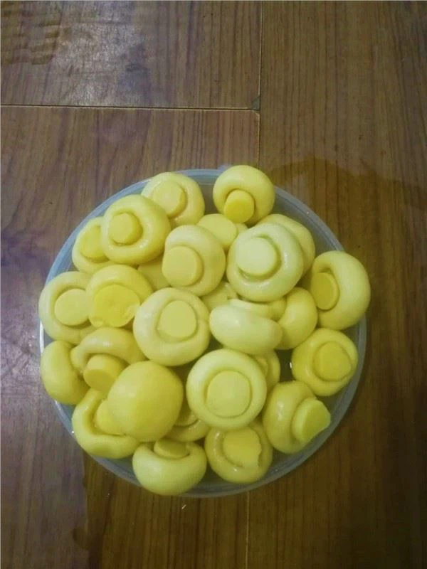 Грибные шампиньоны целые в рассоле